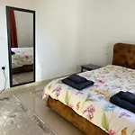 The Getaway House Casa vacanze Fier
